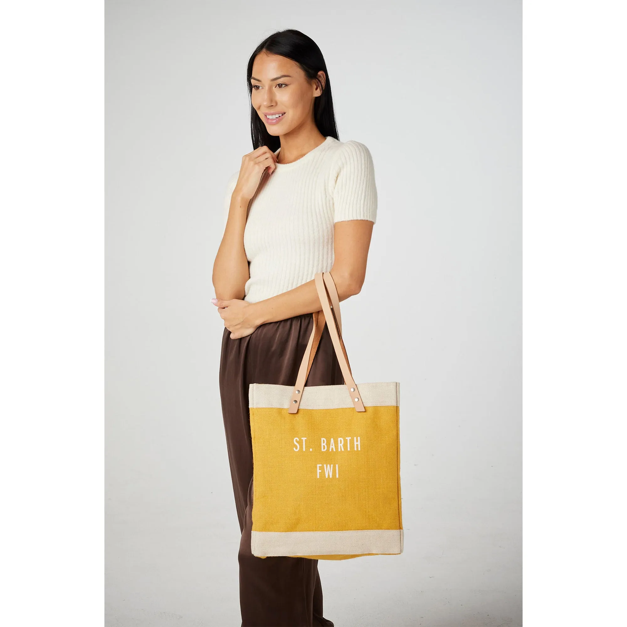 Market Tote in Gold
