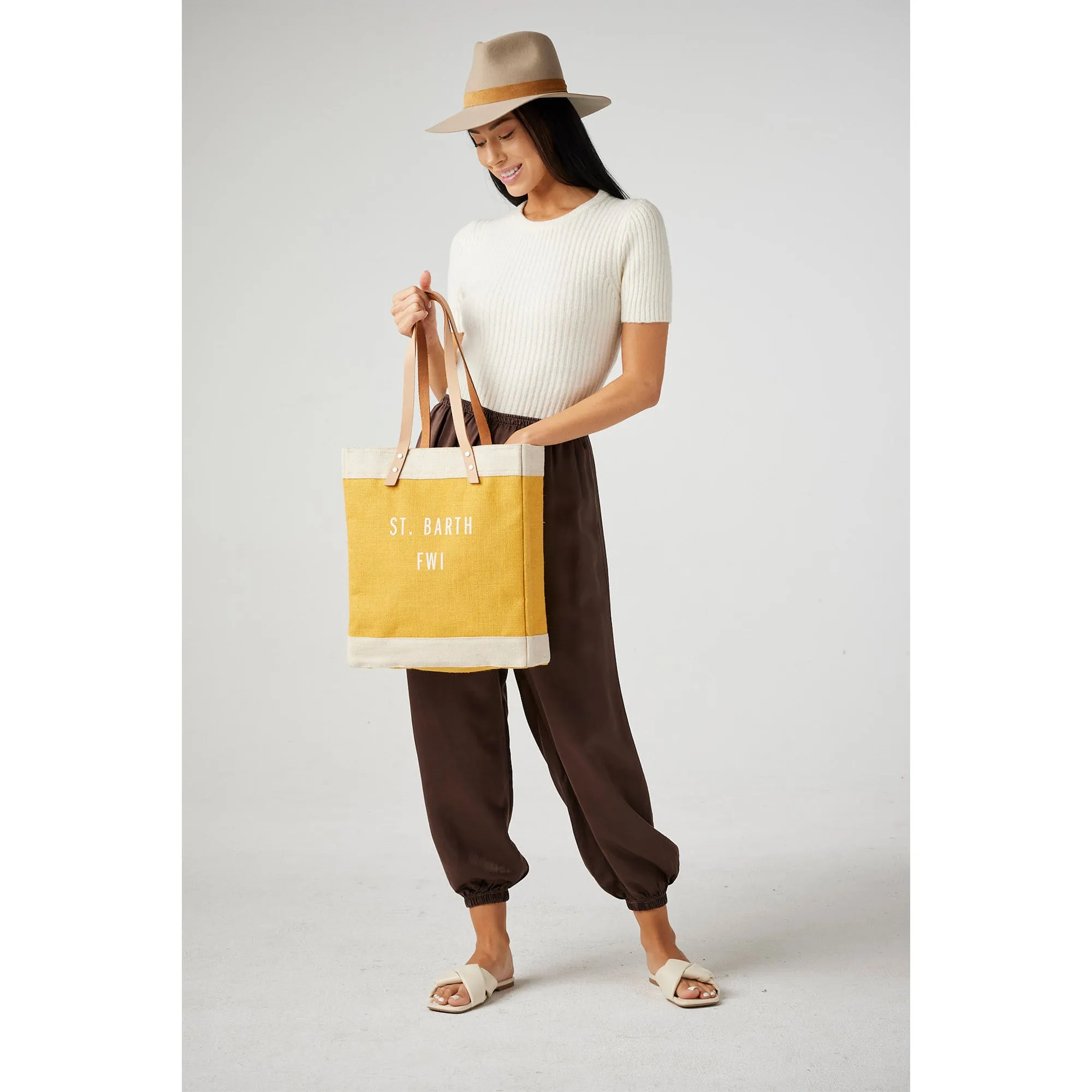 Market Tote in Gold