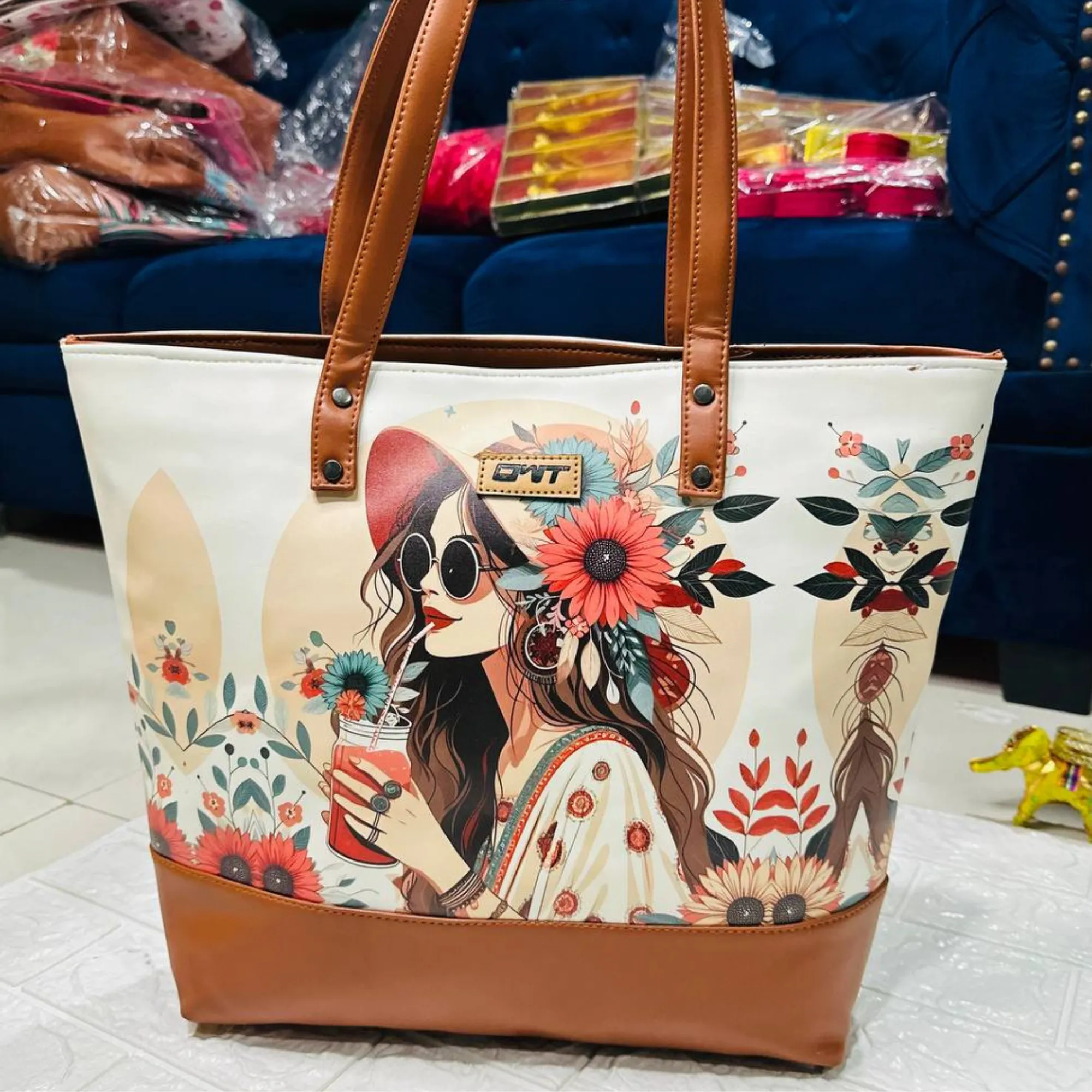 TOTE GIRL BROWN